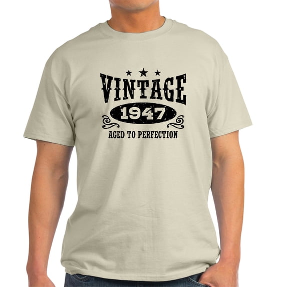 CafePress - Vintage 1947 Light T Shirt - Men's Classic Graphic T-Shirt