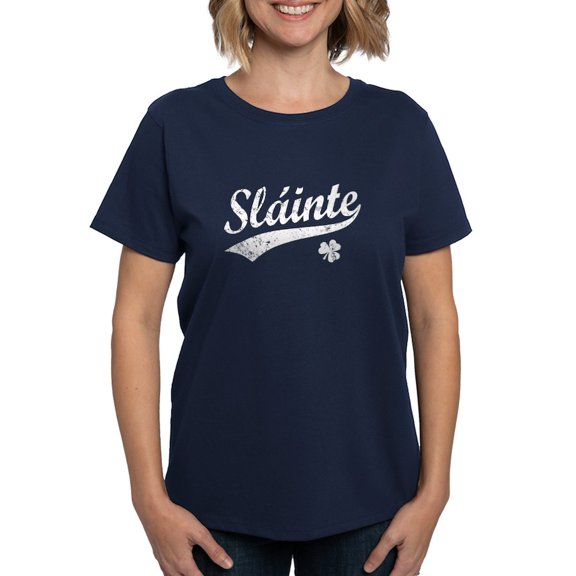 CafePress - Vintage Team Slainte T Shirt - Women's Traditional Fit Dark T-Shirt