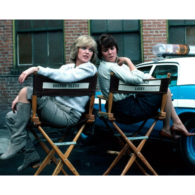 Cagney Lacey Sharon Gless And Tyne Daly On Set Chairs By Police Car Cagney Lacey Sharon Gless And Tyne Daly On Set Chairs By Police Car
