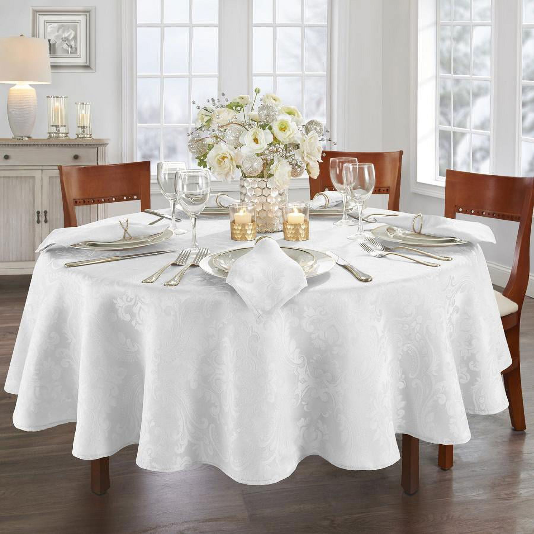 White Jacquard Rain Resistant Round Table Cloth