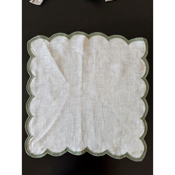 Mango Furniture Co. Inc. Catlyn Napkin white Linen with Green thread embroiderembrioded Scallop Edges