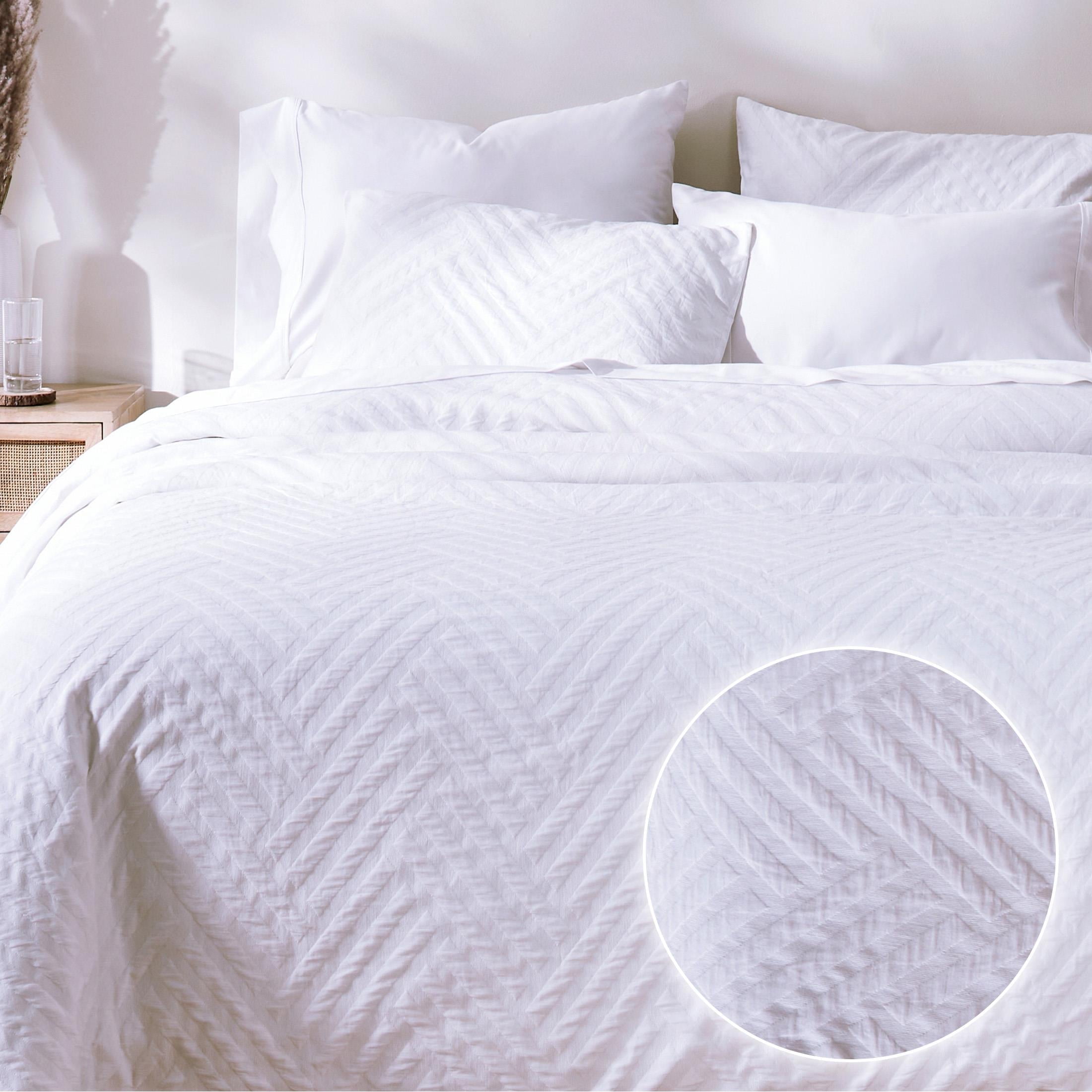 White Cotton King Duvet Cover Set with Ruffled Texture