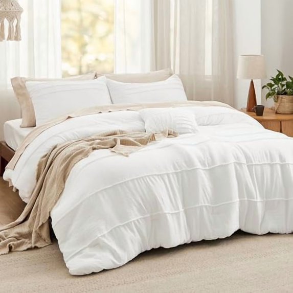 California King Comforter Set - 4 Pieces Pinch Pleat Bed Set, White Boho Bedding for All Season, 1 Soft Comforter, 2 Pillowcases, 1 Decorative Pillow