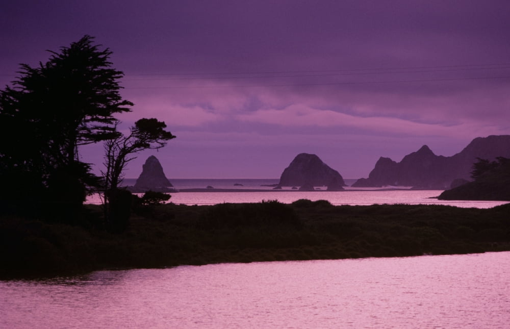 California Sonoma Coast At Dusk Jenner Russian River Entering Ocean Canvas Art - Larry Dale Gordon Design Pics (34 x 22)
