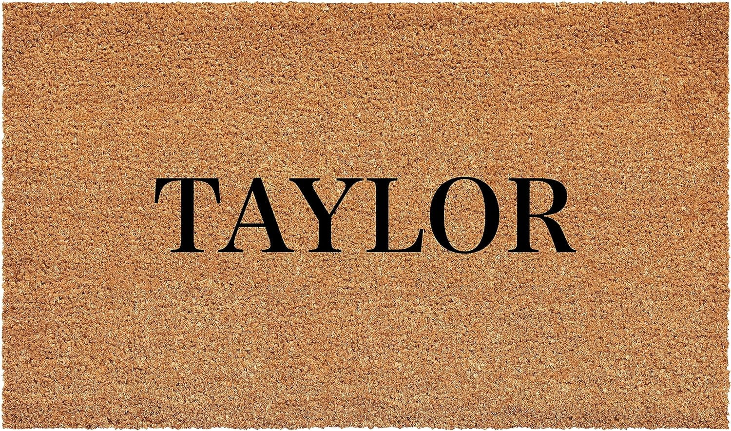 Calloway Mills 111512436 Bold Taylor Personalized Doormat 24" x 36"