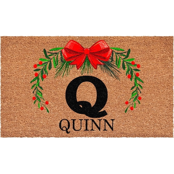 Calloway Mills 114823048Q Personalized Christmas Wreath Doormat, 30"x48", Letter Q