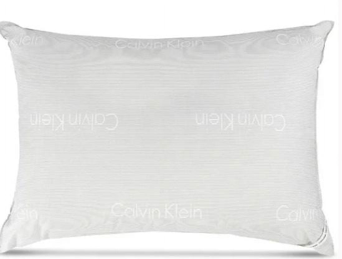 NWT Calvin Klein Off White Decorative Throw Pillows 20 x 20 SET OF 2  Striped