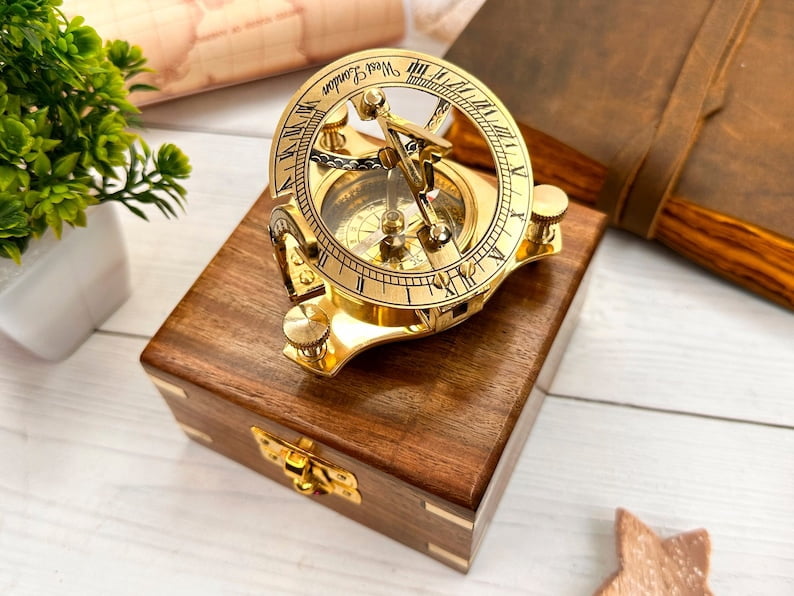 Antique Brass Pocket Compass – Vintage Leather Case For Hiking, Camping & Travel | Sherlock Holmes Style | Engravable Gift