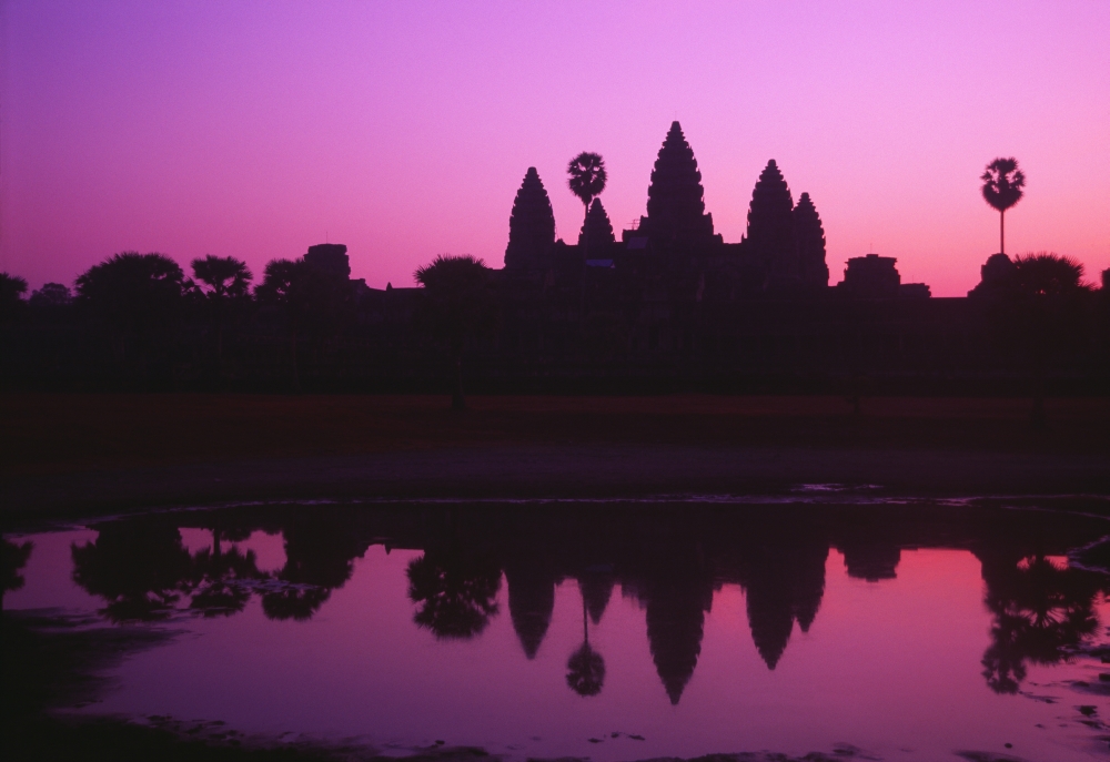 Cambodia Angkor Wat Silhouette Of Temple At Sunrise Canvas Art - Allan Seiden Design Pics (18 x 12)