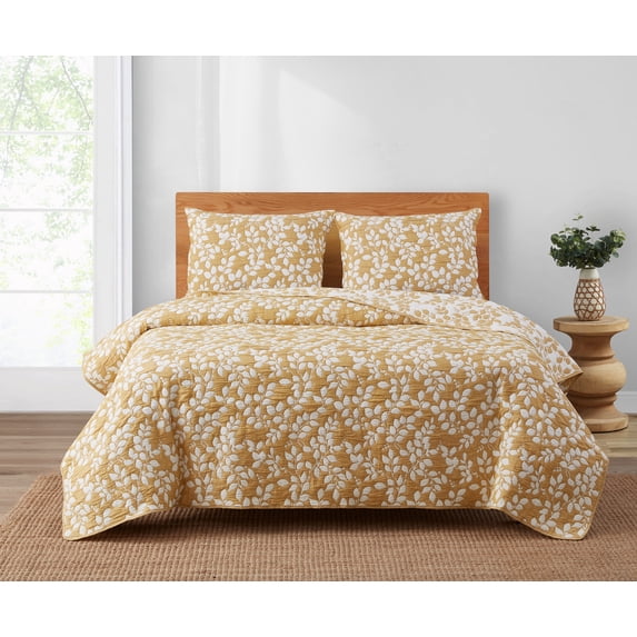 Camden Leaf Turmeric Soft Matelasse Jacquard Quilt Set - King