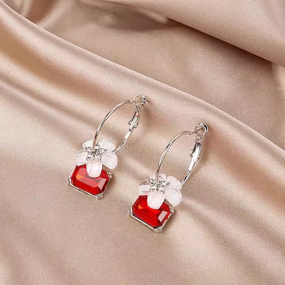 Camellia Earrings for Women Fashionable Elegant Simple High-end Ear Clips Versatile Exquisite High-end Niche Ear Jewelry Trendy Accessories