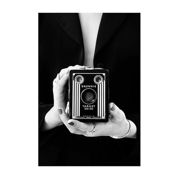 Camera In Focus Print Wall Art, Modern Wall Decor For Living Room Bedroom, 16x24 UNFRAMED