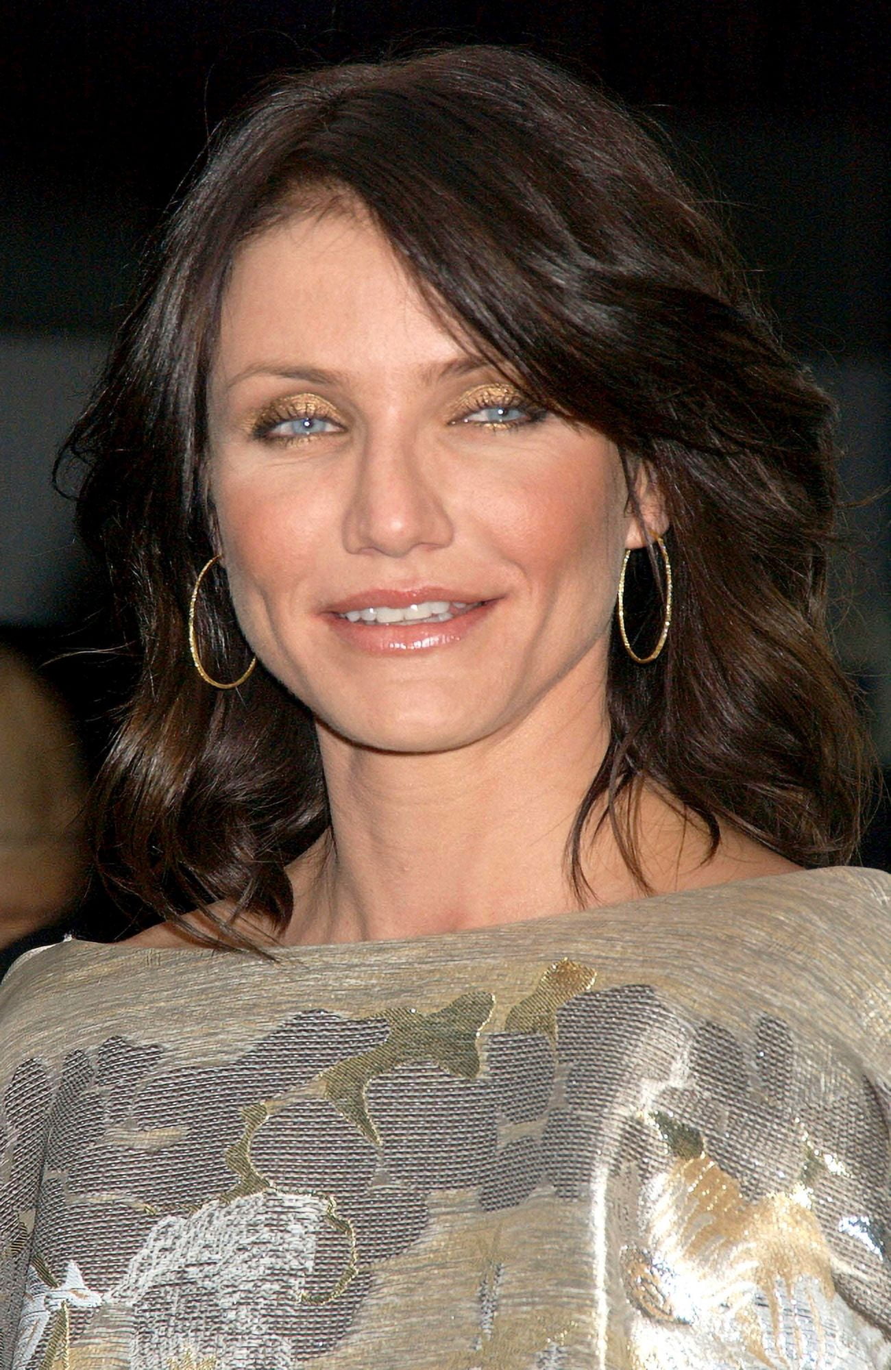 Cameron Diaz At Arrivals For The Holiday Premiere Canvas Art - (16 x 20)