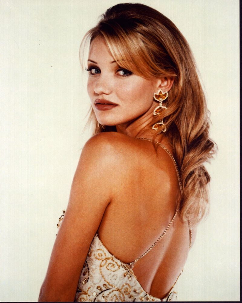 Cameron Diaz Looking Over Shoulder In Rhinestone Dress Photo Print (16 x  20) - Item # MVM72815 - Walmart.com