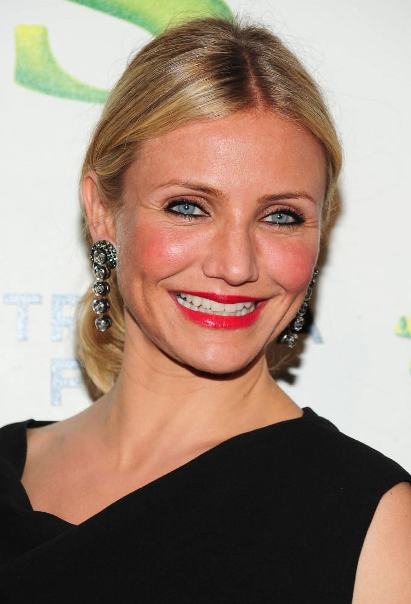Cameron Diaz (Wearing Lanvin Earrings) At Arrivals For Shrek Forever Premiere At Tribeca Film Festival Canvas Art - (16 x 20)