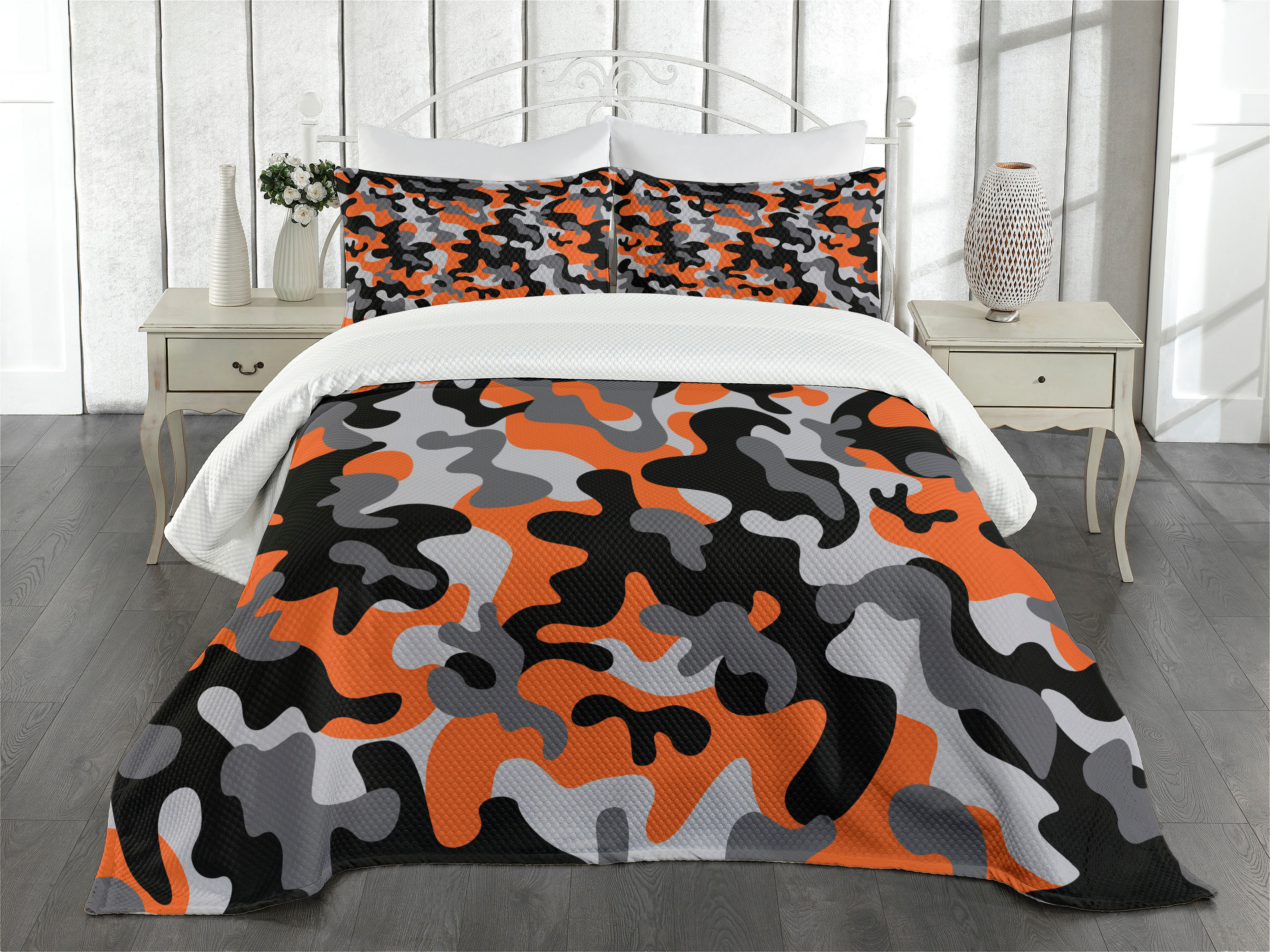 Camo Bedspread Set Queen Size, Vibrant Artistic Camouflage Lattice Like Service Theme Modern