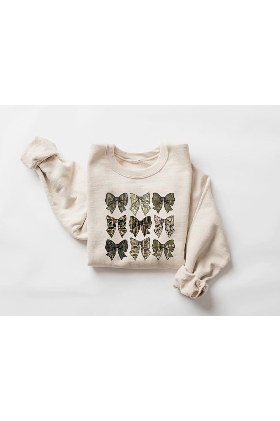 Camo Coquette Sweatshirt, Camouflage Bow Shirt, Duck Hunting Shirt, Old School Camo Shirt, Fall Shirt, Women's Camouflage Bow Shirt All Size S-5Xl