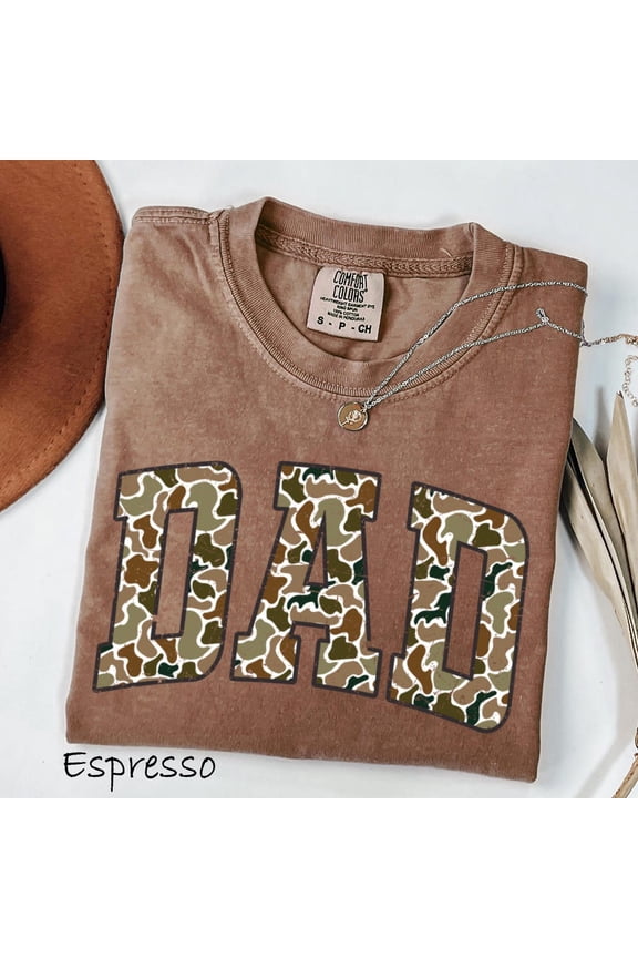 Camouflage Dad Shirt, Fathers Day Gift, Dad Shirt, Retro Daddy Shirt, Gift For Dad, Varsity Dad Shirt, Duck Camo Dad Shirt Unisex S-5XL Hot Trending Shirt, Vintage Birthday Gift