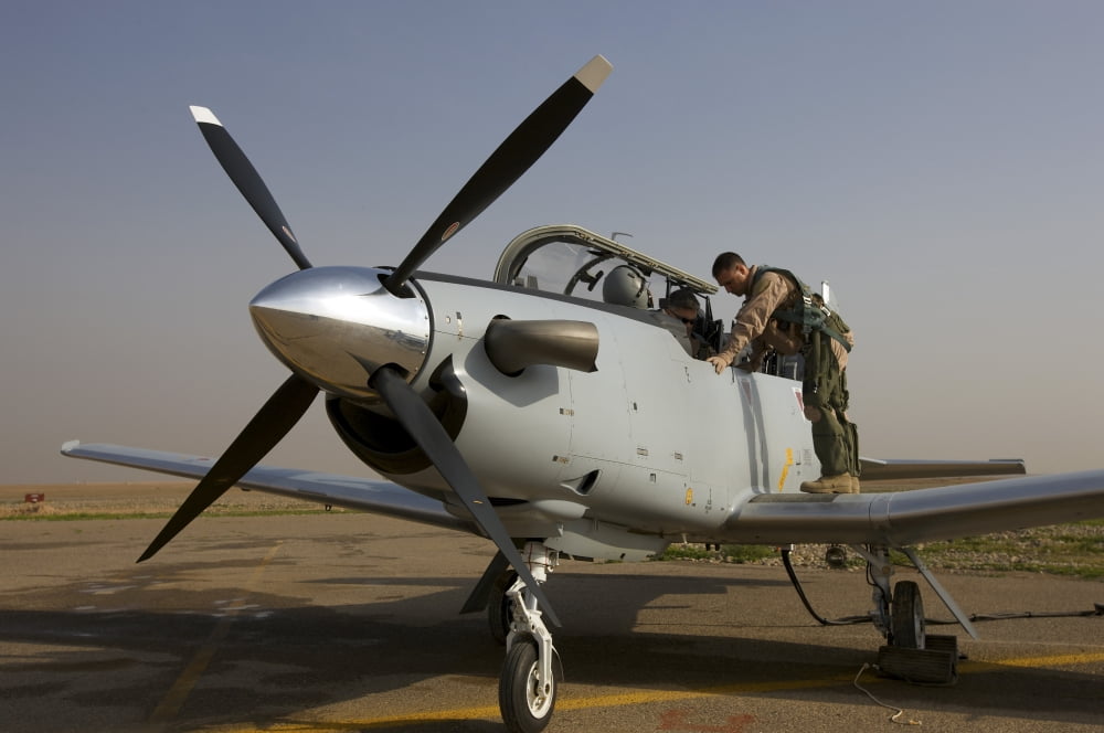 Camp Speicher Iraq - US Air Force pilots in an Iraqi Air Force T-6 Texan trainer aircraft Canvas Art - Terry MooreStocktrek Images (18 x 12)