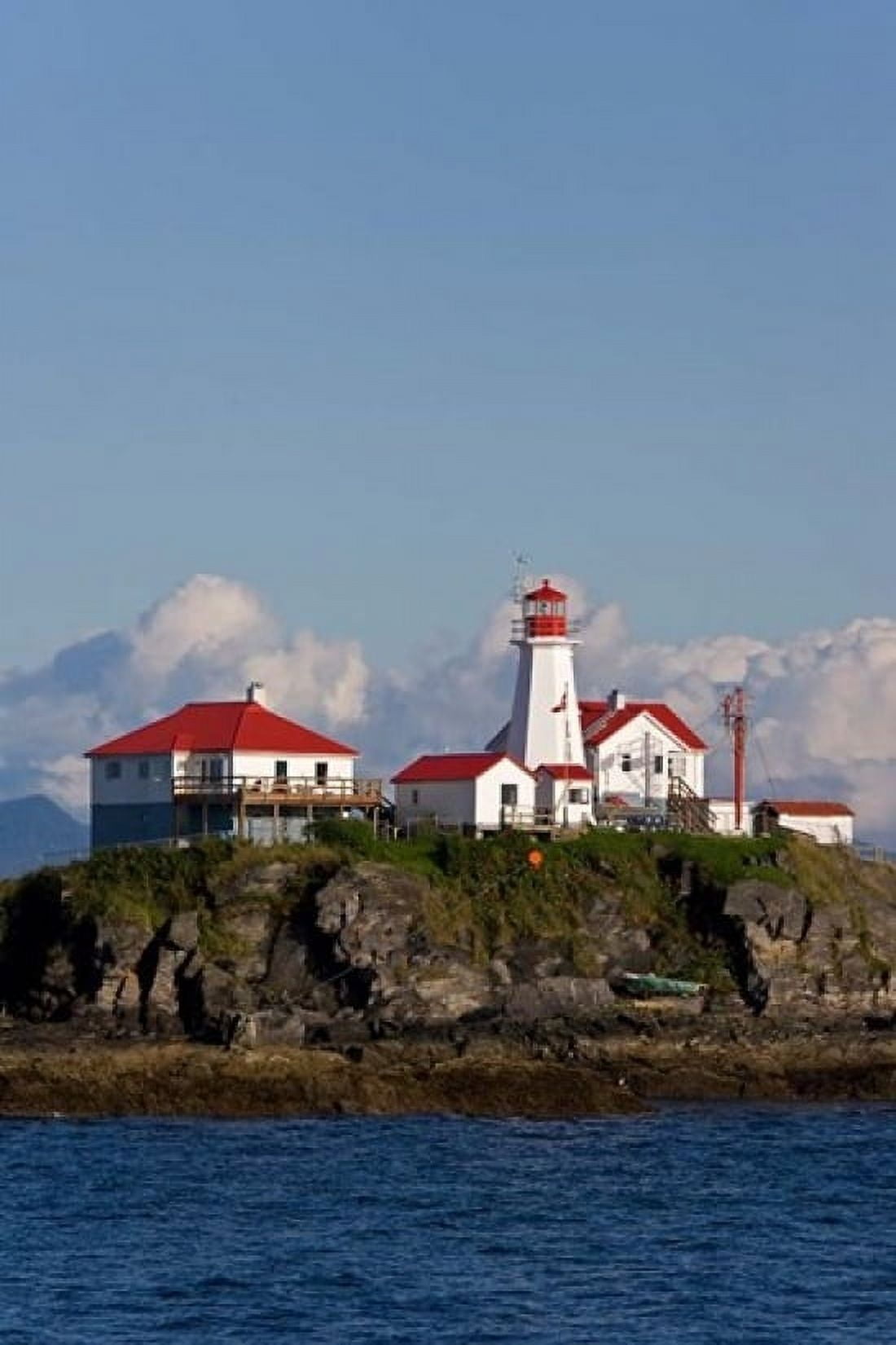 Canada British Columbia Green Island Lighthouse Canvas Art - Jaynes Gallery DanitaDelimont (24 x 36)
