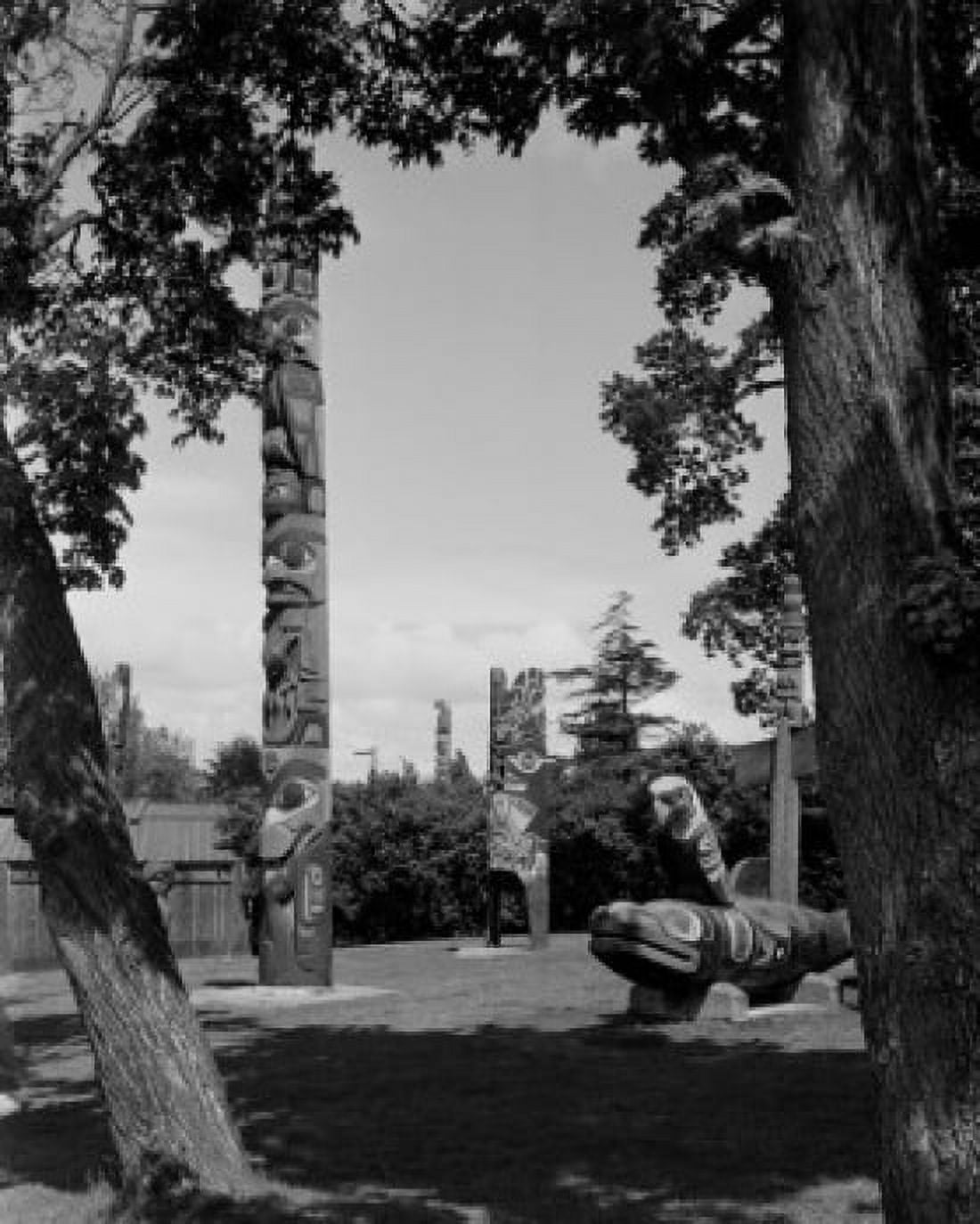 Canada British Columbia Victoria Totem Pole park Canvas Art - (18 x 24)