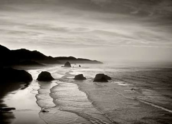 Cannon Beach Canvas Art - Dennis Frates (18 x 24)