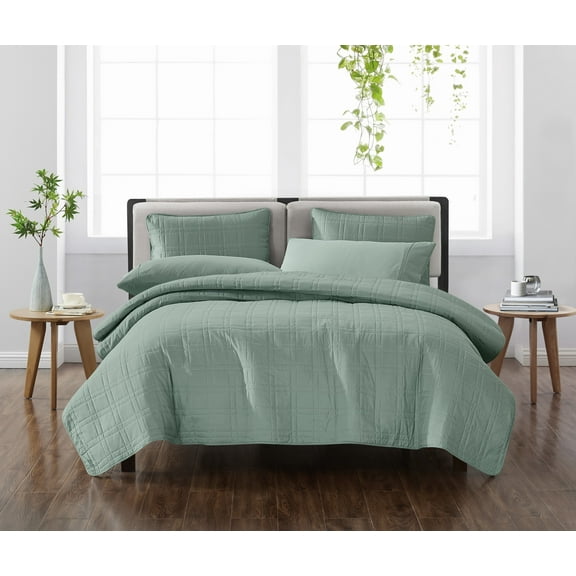 Cannon Heritage Solid 100% Microfiber Polyester Sage Green 3-Piece King Quilt Set, Solid Casual themed, Adult Bedding, OEKO-TEX Certified
