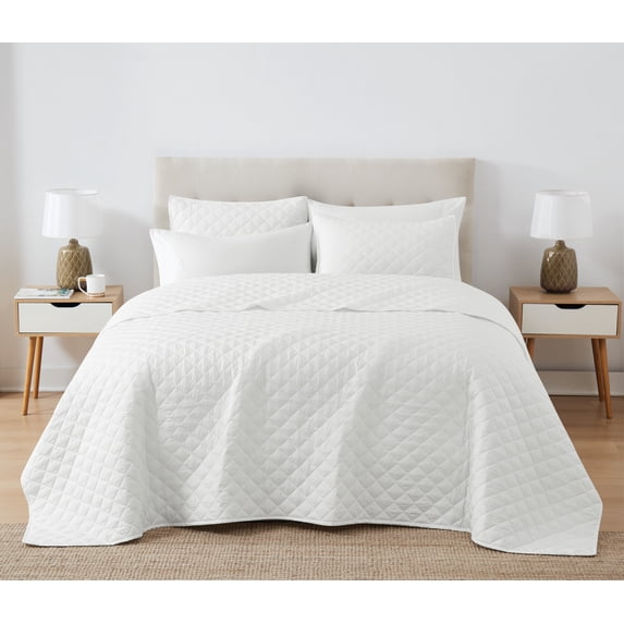 Cannon Oversized 100% Cotton Percale Quilt Set White Cotton 3-Piece Full/Queen Quilt Set, solid color themed, for Men and Women, OEKO-TEX Certified Confidence