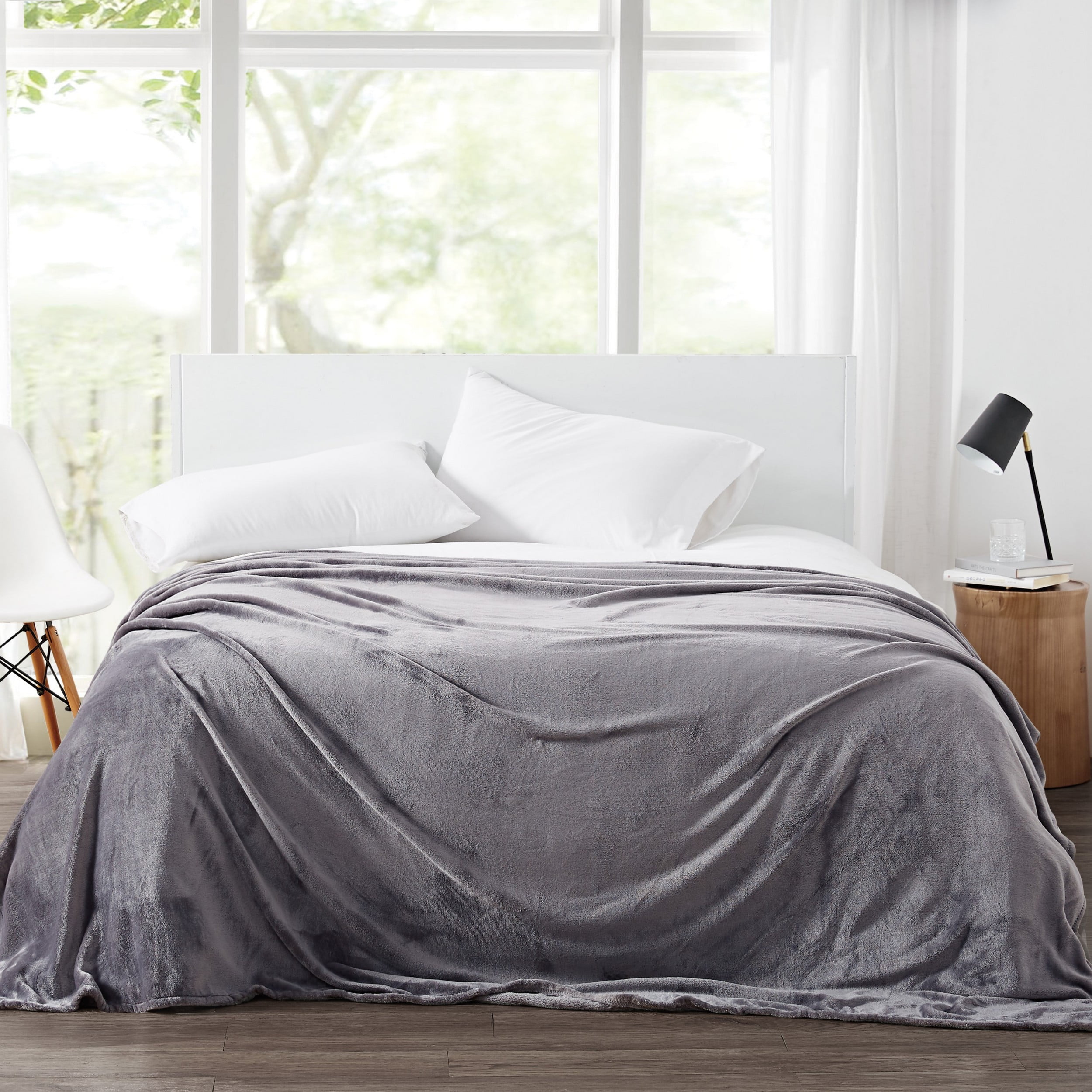 Gray velvet blanket sale