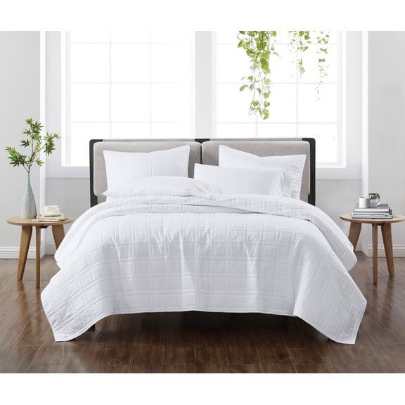 Cannon Heritage Solid 100% Microfiber Polyester White 3-Piece King Quilt Set, Solid Casual themed, Adult Bedding, OEKO-TEX Certified