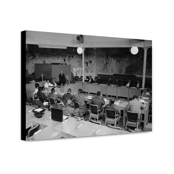 Canvas Print: Advisory Committee Hearing Industry Representatives Proposals For