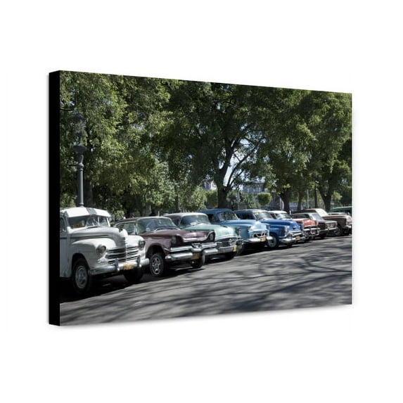 Canvas Print: American Vintage Cars Line Up Near The Havana, Cuba, Capitol And