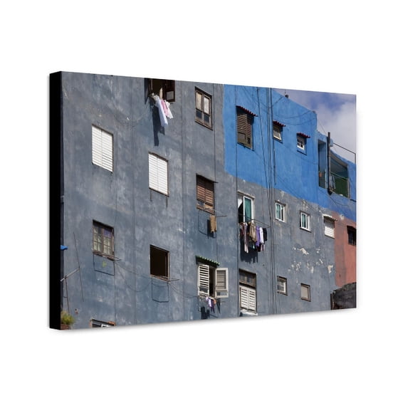 Canvas Print: Clothes Hang Out To Dry In Havana, Cuba, 2010