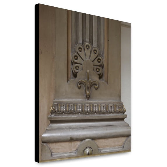 Canvas Print: Detail At The George Peabody Library, Formerly The Library Of The