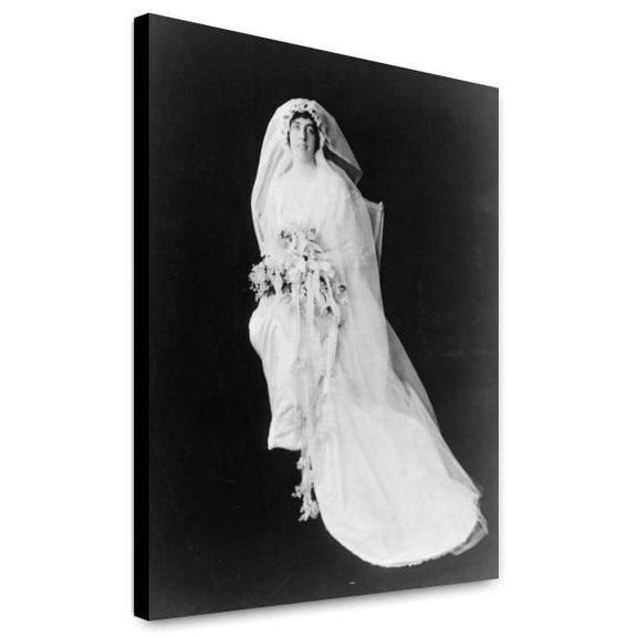 Canvas Print: Eleanor Randolph Wilson, Full-Length Portrait, Seated, Facing