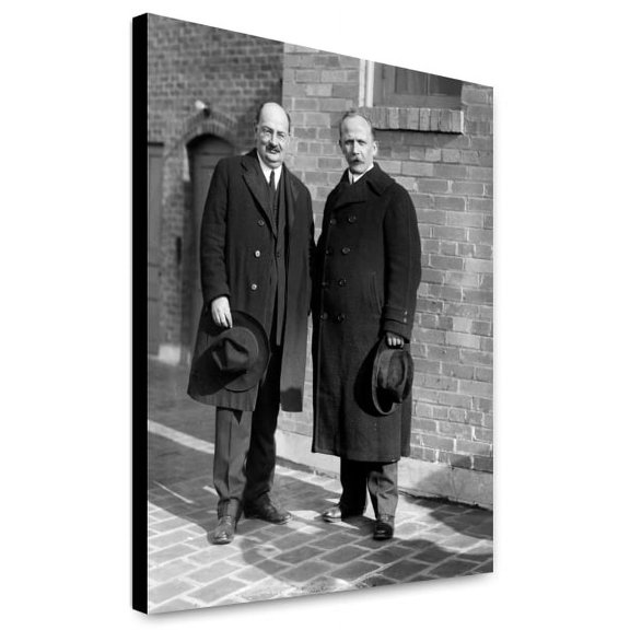 Canvas Print: L. To R.: S. Nuorteva, L. Martins, 1920