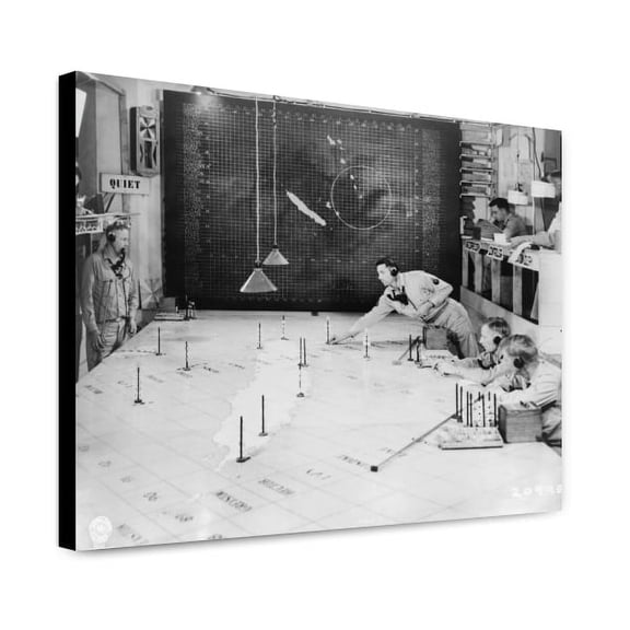 Canvas Print: Members Of The Signal Corps Using Radar Plotting Board As An