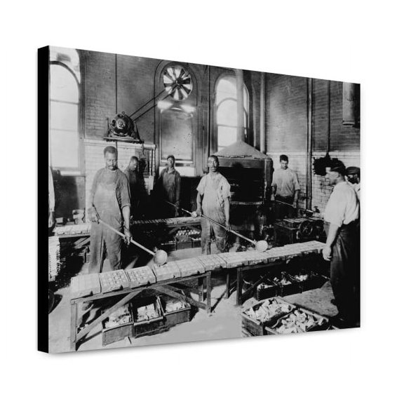 Canvas Print: Men Pouring Melted Metal Into Molds In The Government Printing