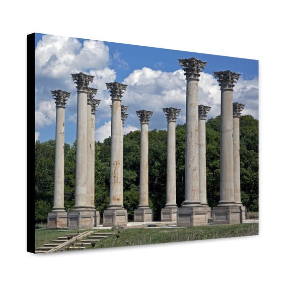 Canvas Print: National Capitol Columns At The United States National Arboretum