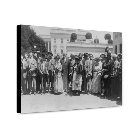 Canvas Print: President Harding Photographed With Confederate Veterans And Their