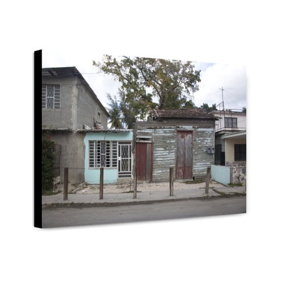Canvas Print: Small Houses Near The Entrance Of The Ernest Hemingway House In