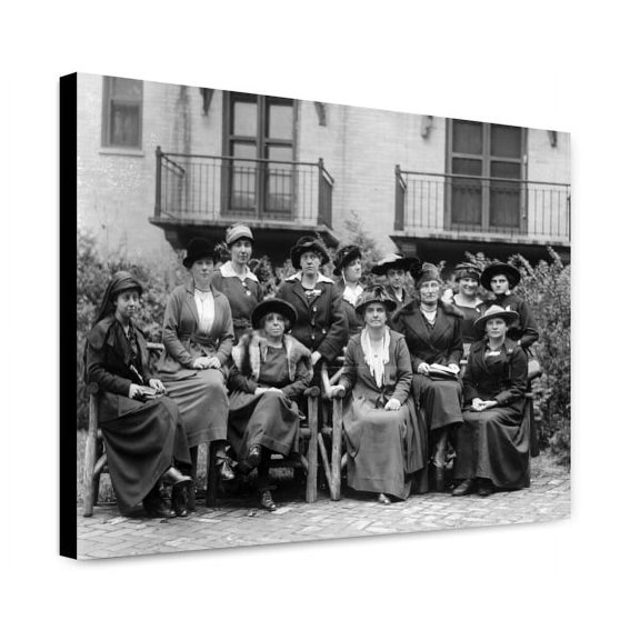 Canvas Print: Whole Group, circa 1918