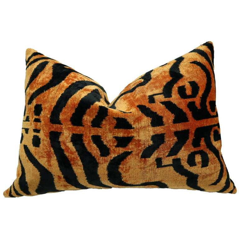https://i5.walmartimages.com/seo/Canvello-Handmade-Tiger-Print-Decorative-Pillow-Cover-Premium-Down-Feather-Insert-Made-USA-Unique-Throw-Invisible-Zipper-Couch-Cushion-Super-Soft-Lux_0336ac6c-a5ec-49da-8b9e-4cf5609f3c33.17cd4f6492f2f6f9ea28d90273292c78.jpeg?odnHeight=768&odnWidth=768&odnBg=FFFFFF