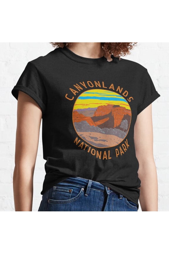 Canyonlands National Park Moab Retro Distressed Circle Classic T-shirt