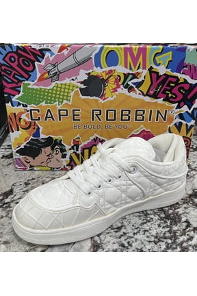 Biola Sneakers White size 9