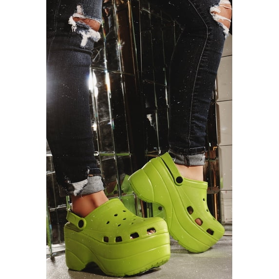 Cape Robbin Gardener Lime Platform Clogs Slippers Fashion Comfortable Shoes (9)