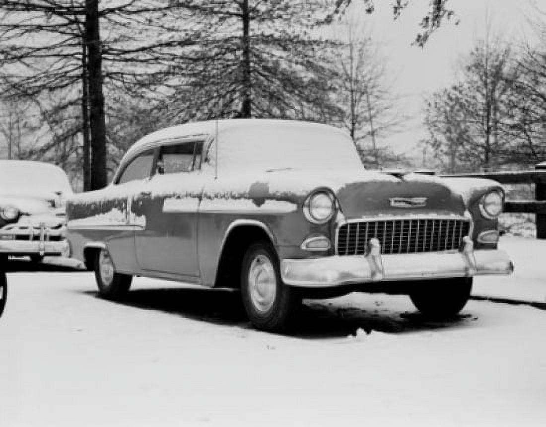 Car covered with snow Canvas Art - (18 x 24)