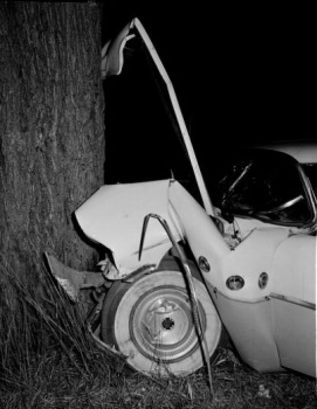 Car crashed into tree Canvas Art - (24 x 36)