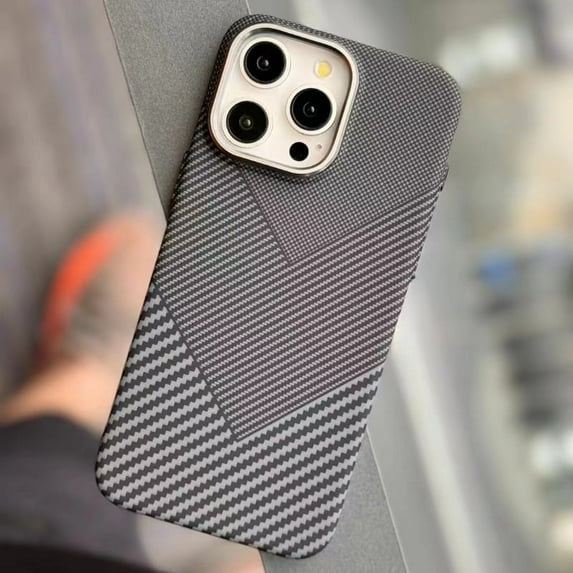 Carbon Fiber Patterned Luminous Magnetic Phone Case for iPhone13 Pro Max, iPhone14 Pro Max, iPhone16promax, iPhone16plus,iPhone16pro,iPhone16,iPhone15promax, iPhone15plus,iPhone15pro,iPhone15