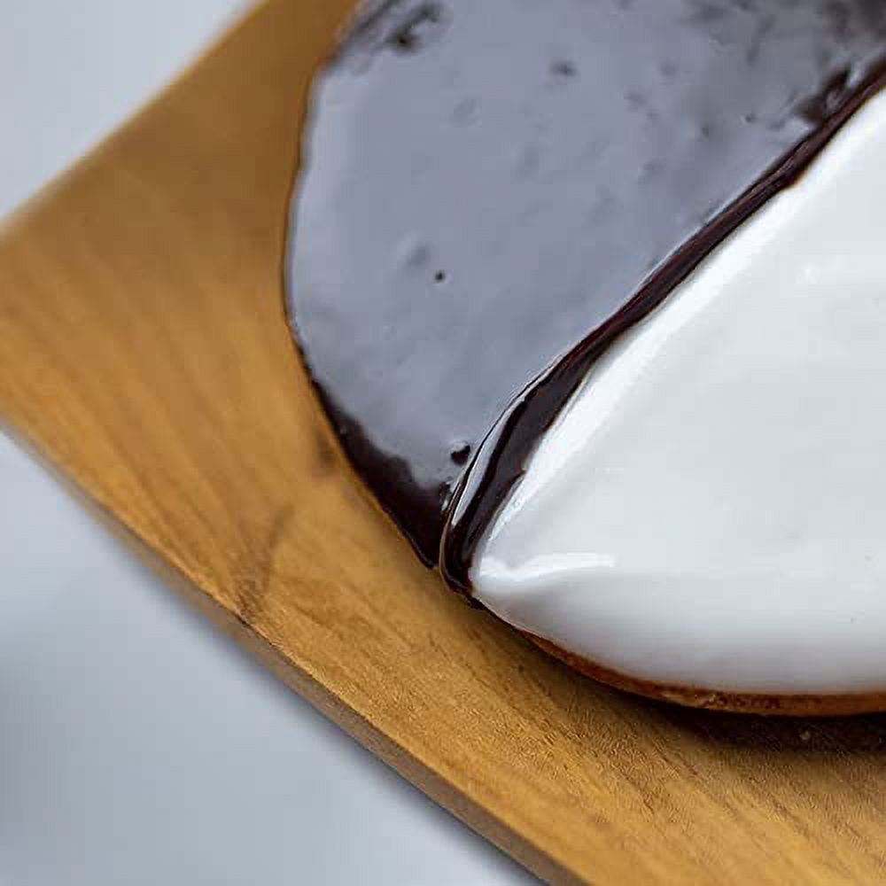 Carlo's Bakery Black & White Cookies 16 PACK